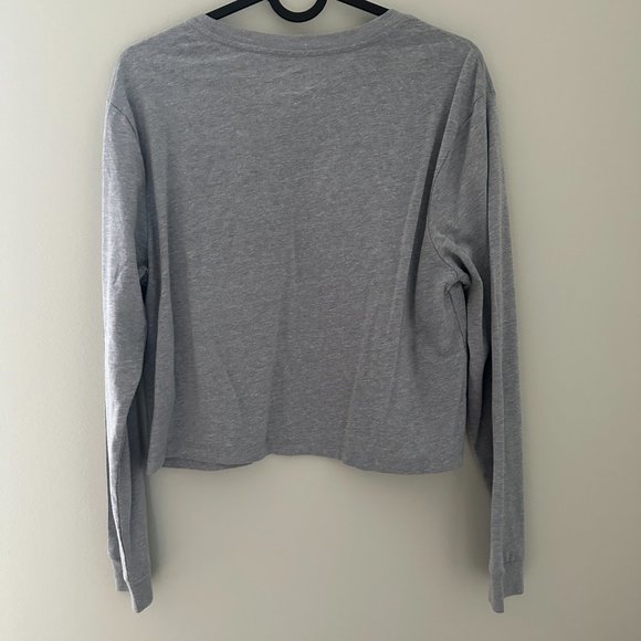 Gray full sleeve graphic crop top,  Size L - Picture 2 of 2